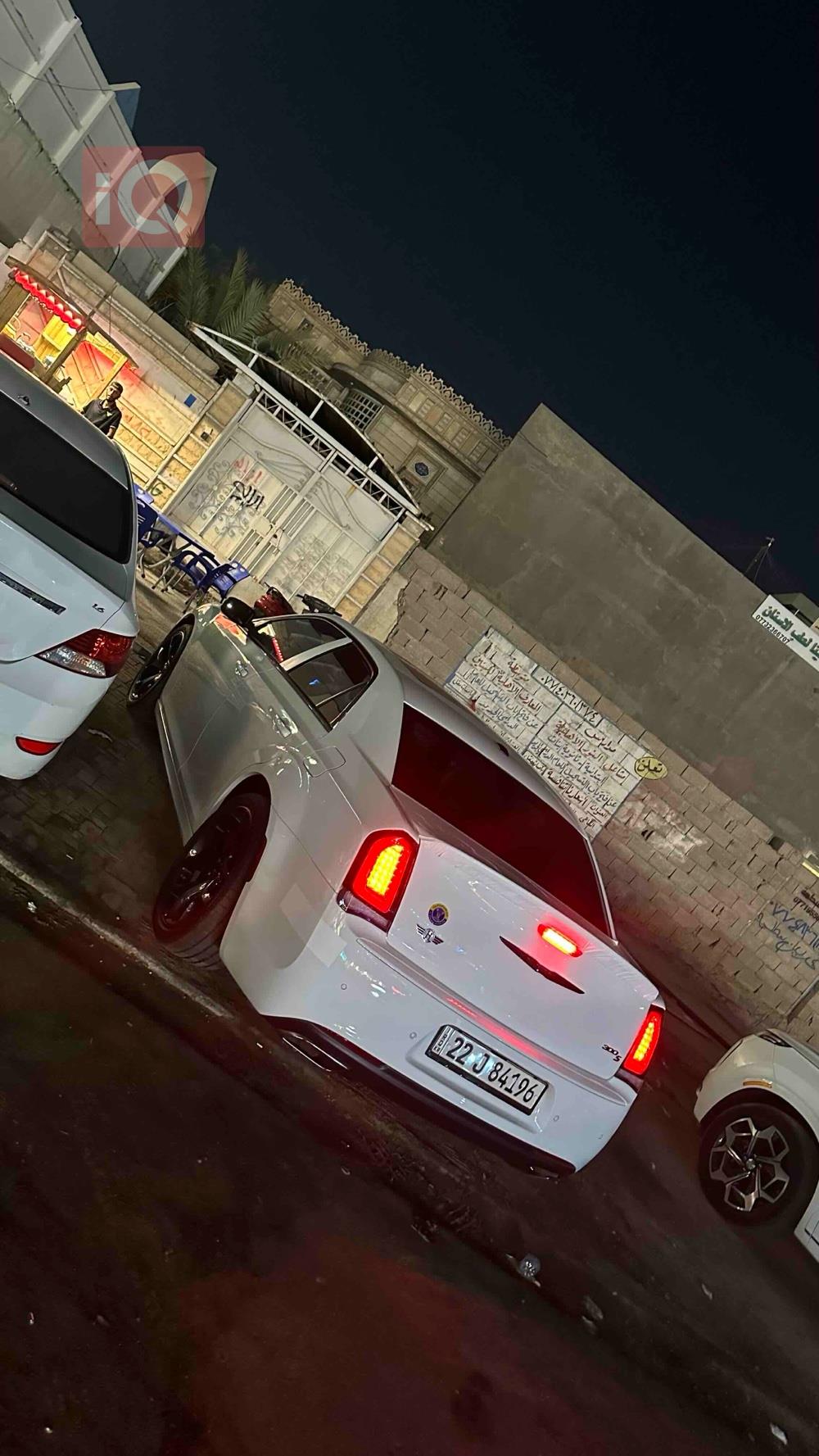 كرايسلر 300